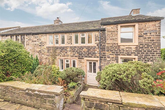 3 Bedroom Cottage To Rent In Hall Bower, Huddersfield, HD4