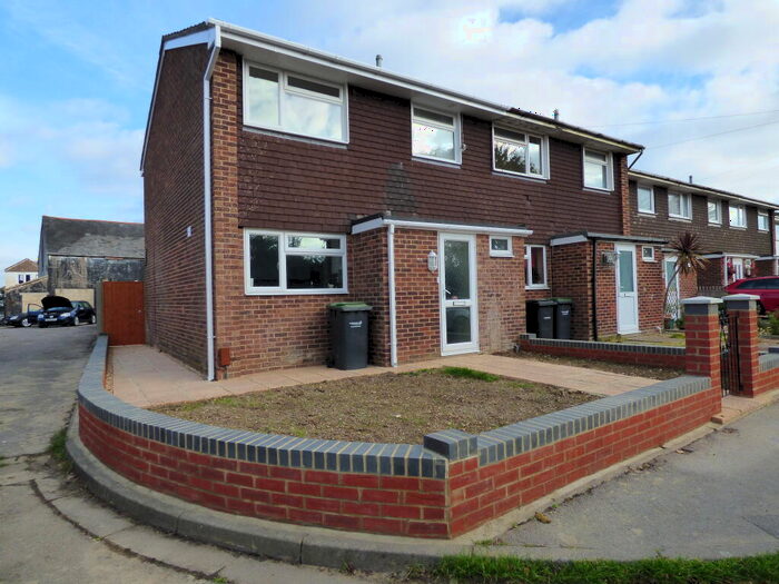 3 Bedroom House To Rent In Norfolk Road, Gosport, PO12