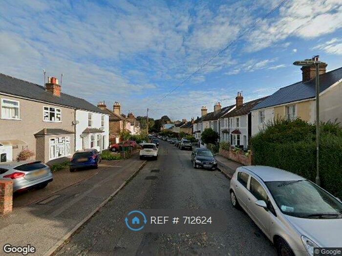 2 Bedroom Flat To Rent In Redhill (Reigate Borders), Redhill (Reigate Borders), RH1