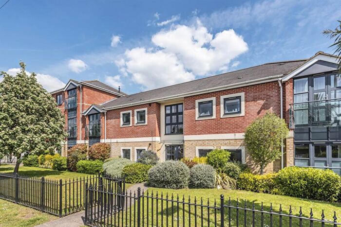 2 Bedroom Apartment To Rent In Bonham Court, Robinhood Lane, Winnersh, RG41