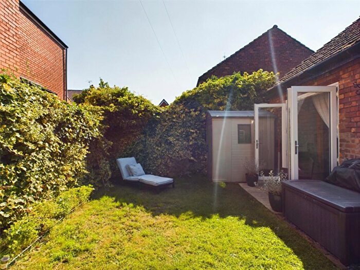 2 Bedroom Bungalow For Sale In Osborne Road, Salford, Greater Manchester, M6