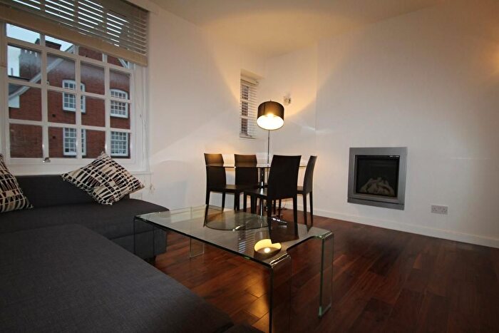 2 Bedroom Flat For Sale In Cureton Street, Westminster, London, SW1P