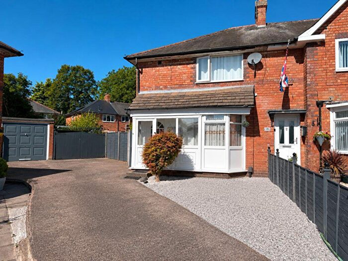 3 Bedroom End Of Terrace House For Sale In Neasden Grove, Kingstanding, Birmingham, B44