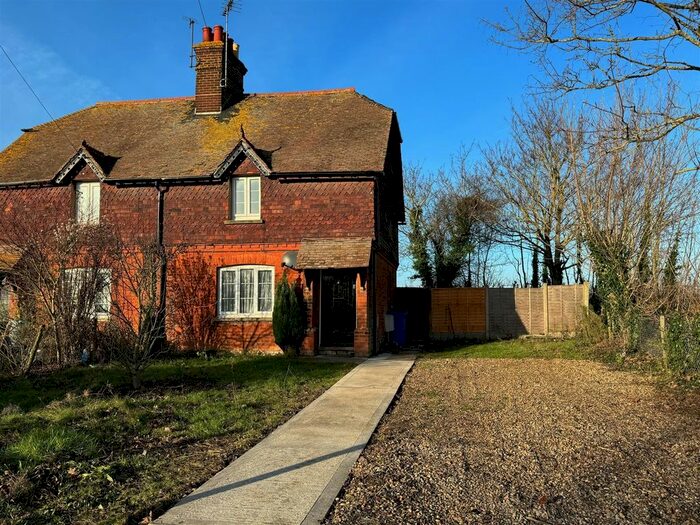 2 Bedroom Semi-Detached House To Rent In Howt Green, Sheppey Way, Bobbing, Sittingbourne, ME9