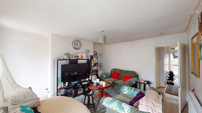 1 Bedroom Flat For Sale In Lansdowne Road, Croydon, CR0