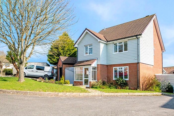 4 Bedroom Detached House For Sale In Knights Meadow, Uckfield, TN22