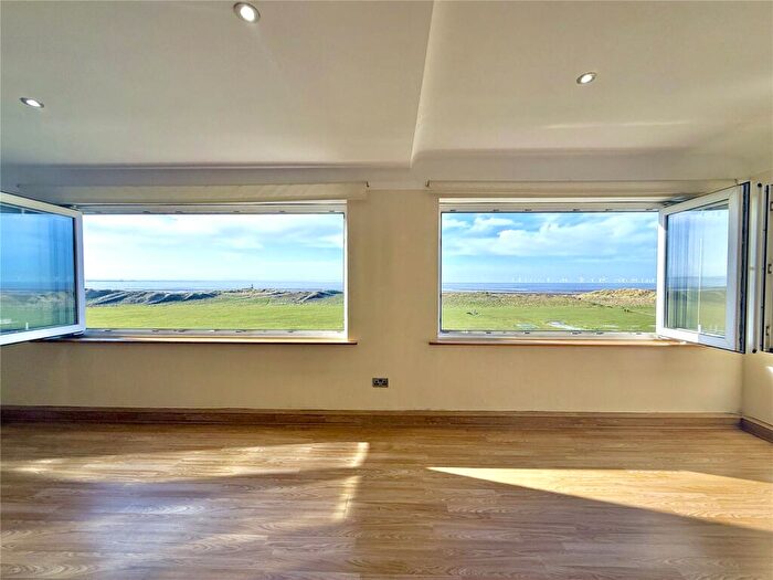 2 Bedroom Apartment For Sale In Burbo Bank Road South, Crosby, L23