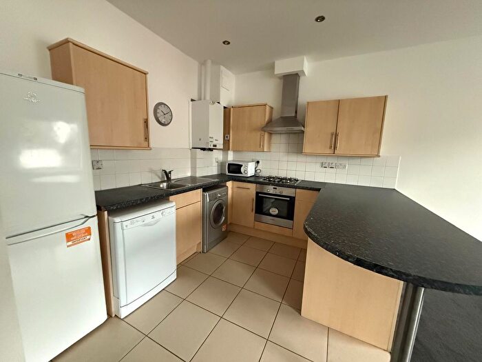 1 Bedroom Flat To Rent In Cambridge Street, Aylesbury, HP20