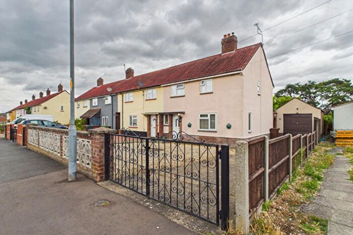 3 Bedroom Semi-Detached House To Rent In Icknield Way, Thetford, IP24