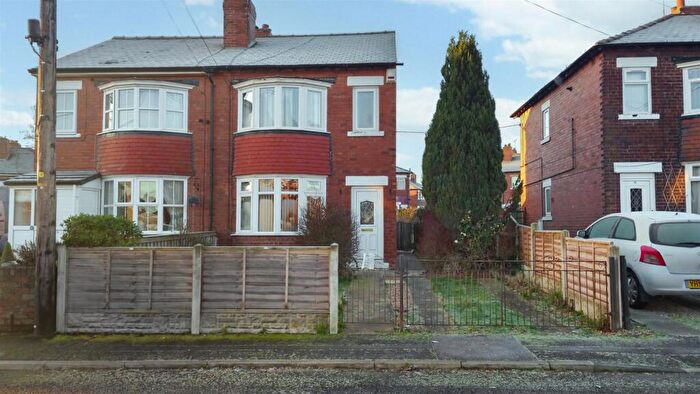 3 Bedroom Semi-Detached House For Sale In Lower Malton Road, Scawsby, Doncaster, DN5