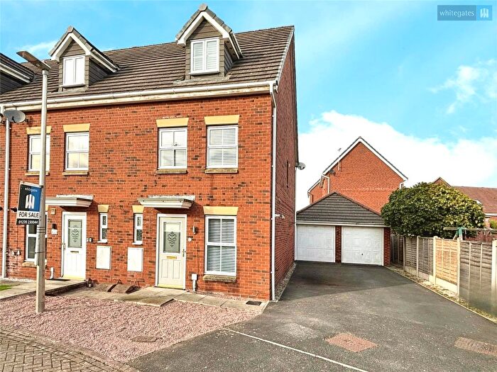 3 Bedroom End Of Terrace House For Sale In Sherratt Close, Stapeley, Nantwich, Cheshire, CW5