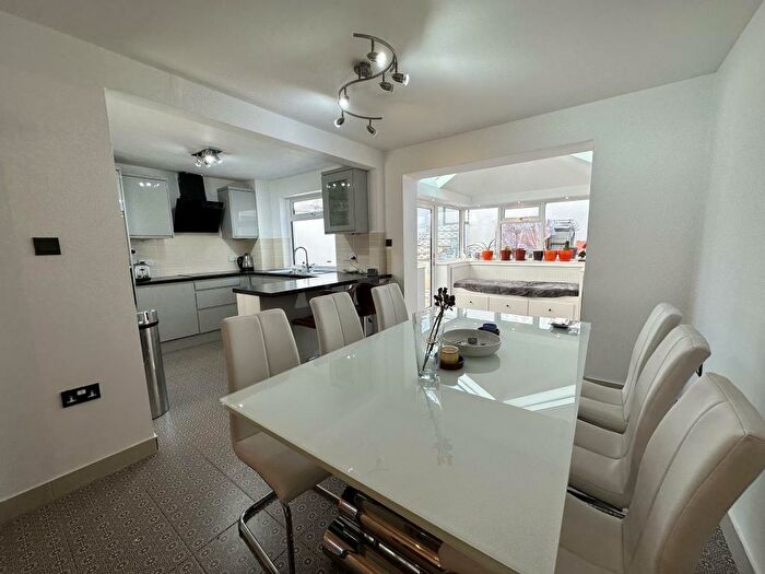 2 Bedroom Terraced House To Rent In Fettiplace Road, Headington, OX3