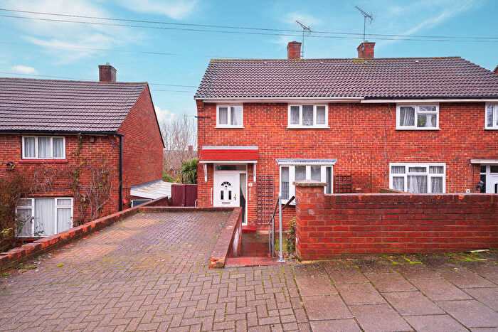 2 Bedroom Semi Detached House For Sale In Brenchley Road, Orpington, BR5