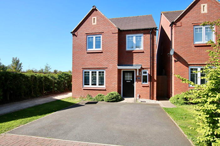 3 Bedroom Detached House For Sale In Ferny Close, Overseal, Derbyshire, DE12