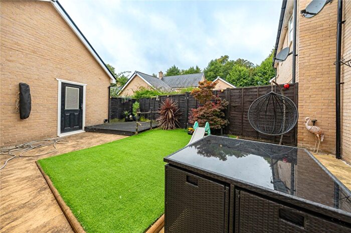 3 Bedroom Semi-Detached House For Sale In James Huxley Avenue, Maidstone, Kent, ME16