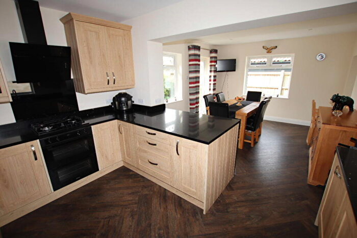2 Bedroom Bungalow For Sale In Pork Lane, CO13