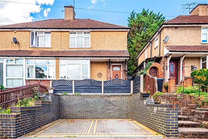 3 Bedroom Semi-Detached House For Sale In Bury Road, Hemel Hempstead, Hertfordshire, HP1