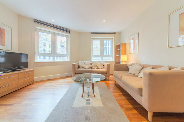 2 Bedroom Apartment To Rent In Pepys Street, Tower Hill, London, EC3N