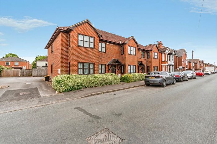 1 Bedroom Flat For Sale In Grove Road, Southampton, Hampshire, SO15
