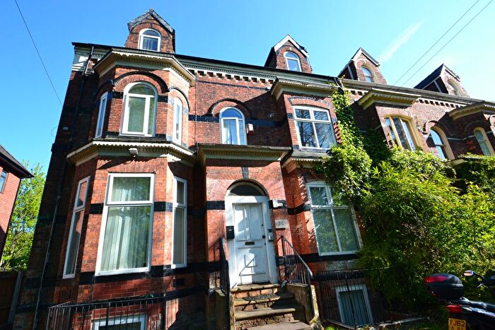 2 Bedroom Flat To Rent In Wellington Road, Whalley Range, Manchester., M16