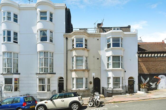 1 Bedroom Flat For Sale In Devonshire Place, Brighton, BN2