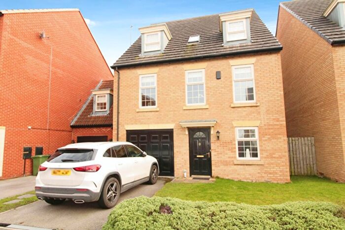 4 Bedroom Detached House To Rent In Renison Court, Leeds, LS15