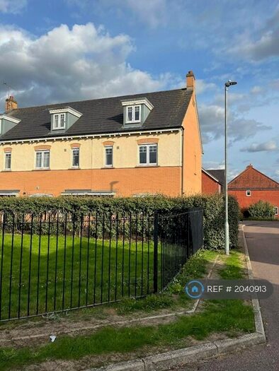 3 Bedroom End Of Terrace House To Rent In Watson Close, Northampton, NN5