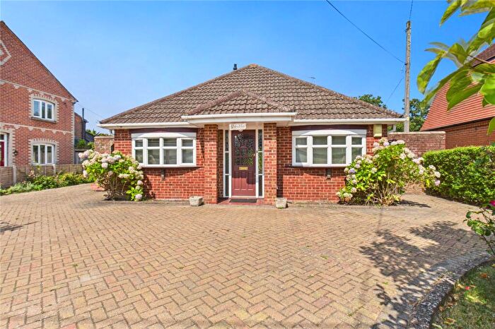 3 Bedroom Bungalow For Sale In Reading Road, Burghfield Common, Reading, RG7