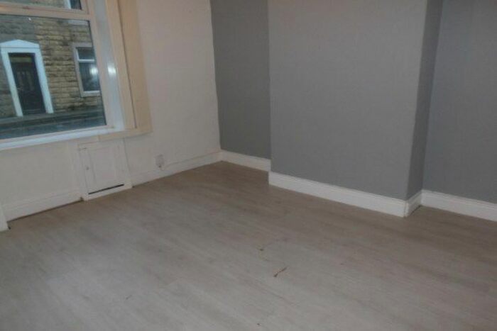 2 Bedroom Property To Rent In Heywood Street, Blackburn, BB6