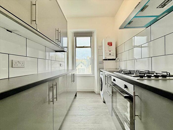 2 Bedroom Apartment To Rent In First Floor Flat, Ashford Road, PL4