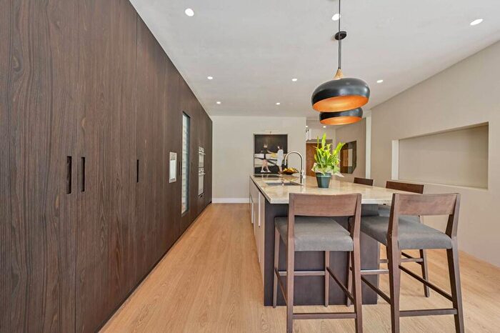 5 Bedroom House To Rent In Shottfield Avenue, East Sheen, London, SW14