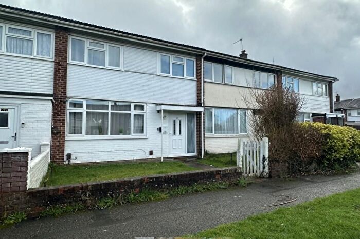 3 Bedroom Terraced House For Sale In Langley, Berkshire, Langley, SL3