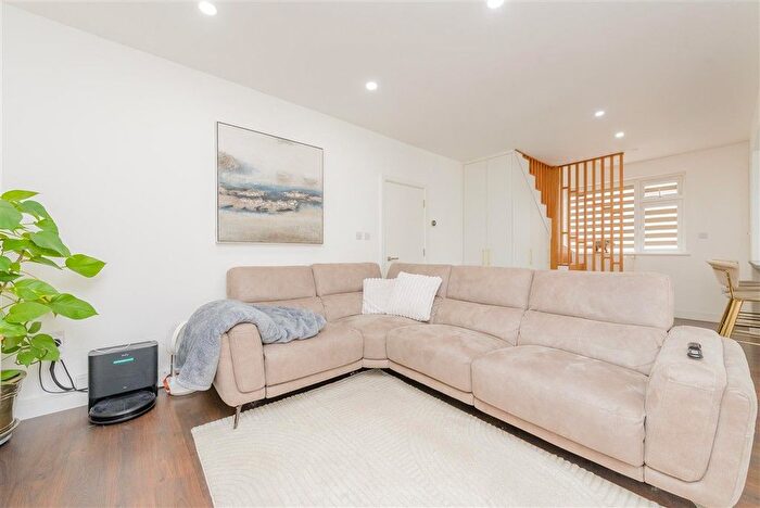 4 Bedroom Semi-Detached Bungalow For Sale In Norman Road, Belvedere, Kent, DA17