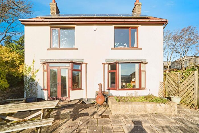 3 Bedroom Detached House For Sale In Harehills Lane, Oldfield, Keighley, BD22