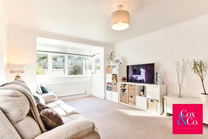 1 Bedroom Flat For Sale In The Drive, Hove, BN3
