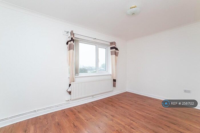 1 Bedroom Flat To Rent In Springwell Road, Sunderland, SR3