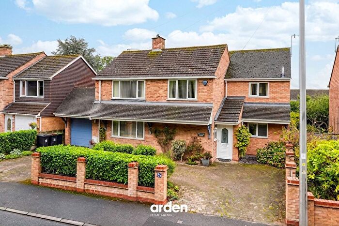 4 Bedroom Detached House For Sale In Church Road, Bromsgrove, B61
