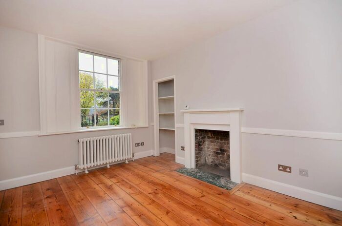 1 Bedroom Property To Rent In Goldsmiths Buildings, Acton, London, W3