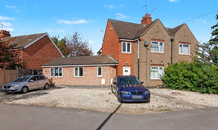 8 Bedroom Semi-Detached House For Sale In Charter Avenue, Coventry, CV4