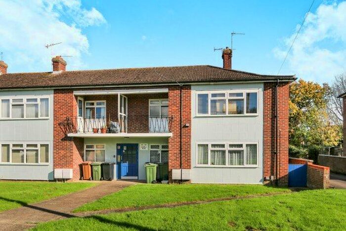 1 Bedroom Flat To Rent In Cabell Road, Guildford, GU2