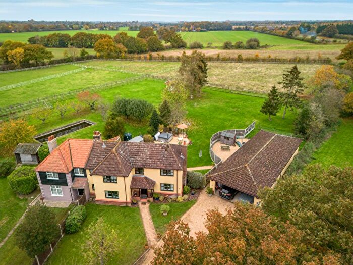 6 Bedroom Semi-Detached House For Sale In Boxted, CO4