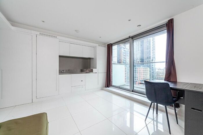 Studio To Rent In Pan Peninsula Square, London, E14