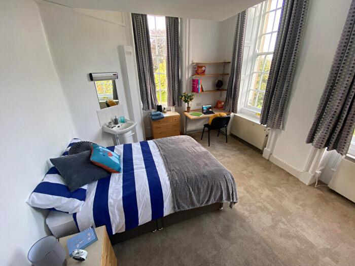 5 Bedroom Private Halls To Rent In Fenham Hall Drive, Newcastle Upon Tyne, NE4