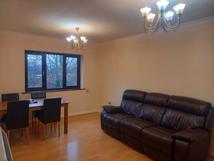1 Bedroom Flat To Rent In Florin Court, Statham Grove, London, N18