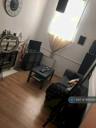 1 Bedroom Flat To Rent In Fountain Buildings, Bath, BA1