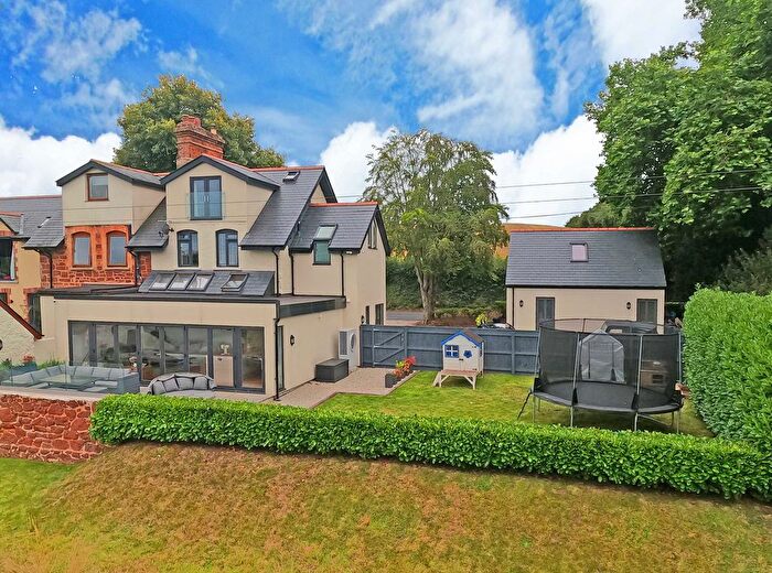 4 Bedroom Semi-Detached House For Sale In Higher Marsh Row, Exminster, EX6