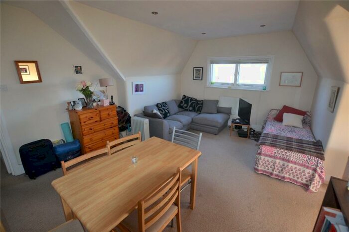 1 Bedroom Flat To Rent In Haslemere Road, Crouch End, London, N8