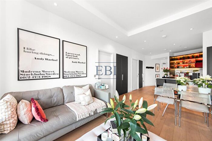 1 Bedroom Apartment For Sale In Grantham House, Botanic Square, E14