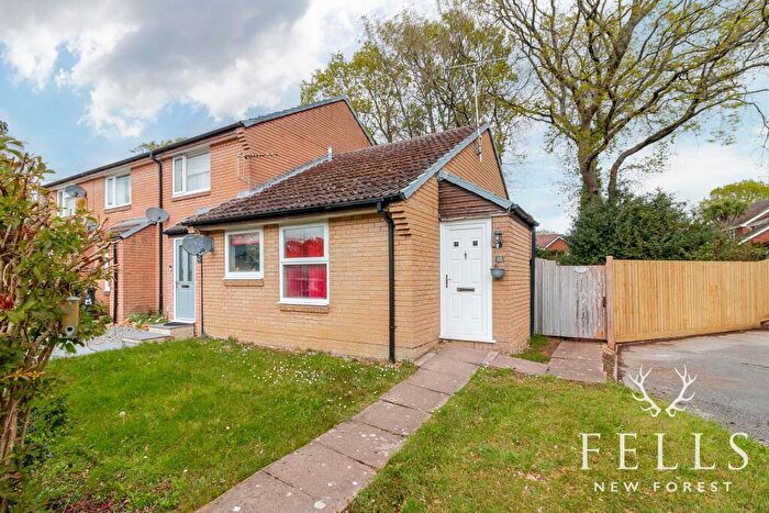 1 Bedroom Terraced Bungalow For Sale In Mendip Close, Verwood, BH31