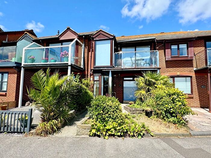 3 Bedroom Terraced House For Sale In Labrador Drive, Poole, Dorset, BH15